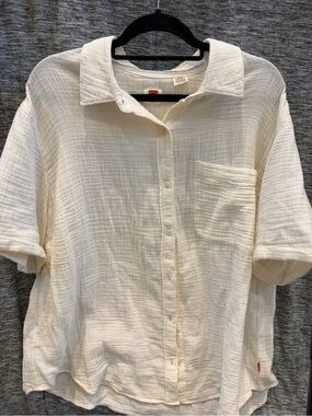 Levi's Ivory Gauze Button-Down Shirt